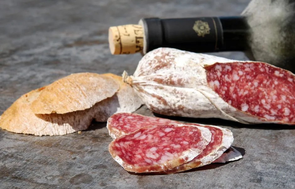 Locandina Festa itinerante del salame a Monleale (Alessandria)