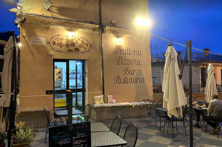 La Piazza di Ceriana, Pizzeria Ristorante e Bar Pasticceria