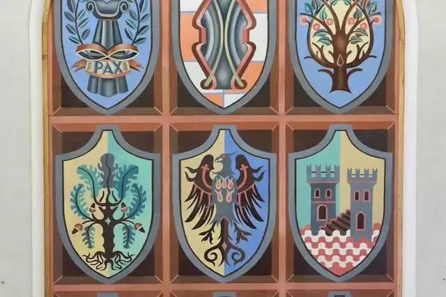 Palazzo della Provincia e Opera Totale di Fortunato Depero – foto © FAI – Fondo Ambiente Italiano