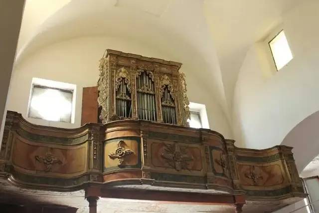 Il Polittico di P.A.ferro nella Chiesa di S.rocco – foto © FAI – Fondo Ambiente Italiano