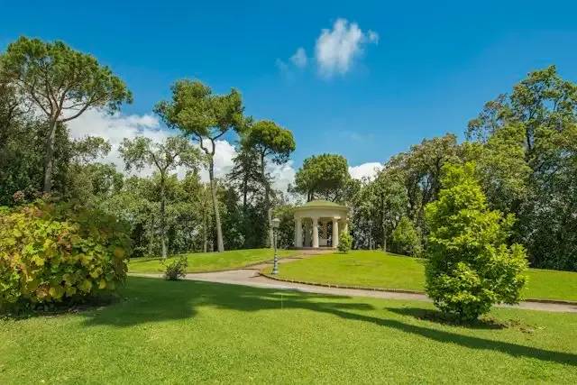 Villa Rosebery - Parco e Palazzina Borbonica – foto © FAI – Fondo Ambiente Italiano