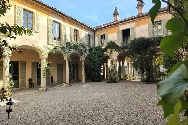 Parco e Cortili Esterni di Villa Mozzoni