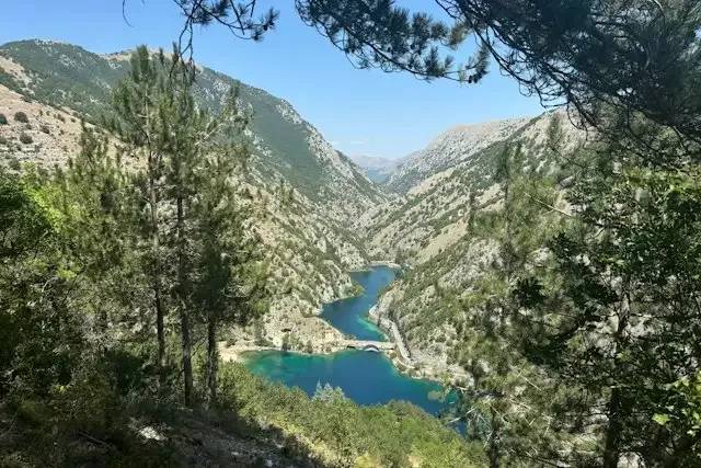 Sentiero Panoramico dal Borgo al Lago di San Domenico – foto © FAI – Fondo Ambiente Italiano