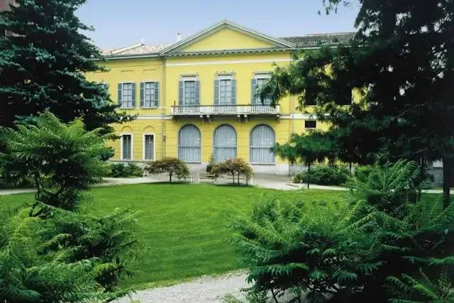 Tra le Allegorie del Tiepolo - Palazzo Isimbardi – foto © FAI – Fondo Ambiente Italiano