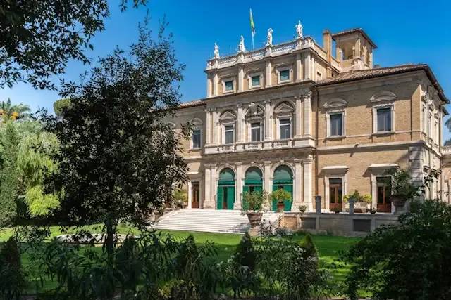 Villa Giorgina – foto © FAI – Fondo Ambiente Italiano