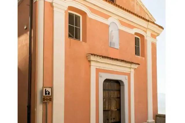 Sacrestia Chiesa Madre Santa Margherita Vergine e Martire – foto © FAI – Fondo Ambiente Italiano