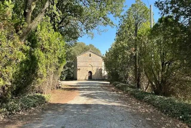 S. Agostino in Rocca D'Elmici e i Suoi Affreschi – foto © FAI – Fondo Ambiente Italiano