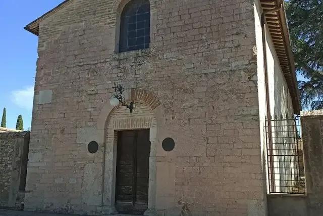 Chiesa di San Paolo delle Abbadesse e Cimitero Monumentale di Bastia Umbra – foto © FAI – Fondo Ambiente Italiano
