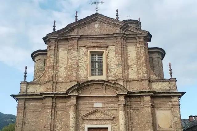 Chiesa di San Genesio – foto © FAI – Fondo Ambiente Italiano