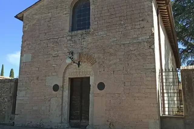 Chiesa di San Paolo delle Abbadesse e Cimitero Monumentale di Bastia Umbra – foto © FAI – Fondo Ambiente Italiano