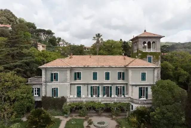 Villa Rezzola – foto © FAI – Fondo Ambiente Italiano