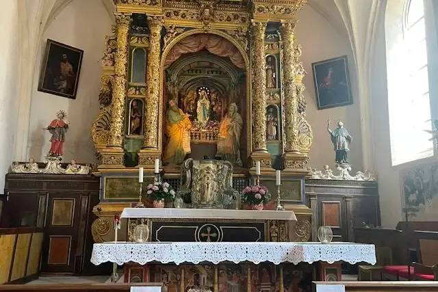 Sarnonico e la Chiesa della Beata Maria Vergine – foto © FAI – Fondo Ambiente Italiano