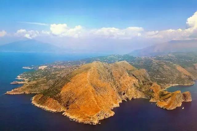 Baia di Ieranto – foto © FAI – Fondo Ambiente Italiano