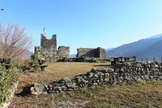 Castel Grumello – foto © FAI – Fondo Ambiente Italiano