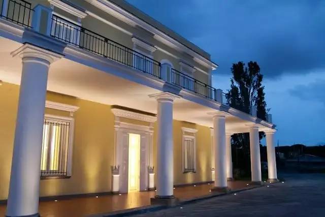 "Odorata Ginestra" la Villa Amata da Leopardi
