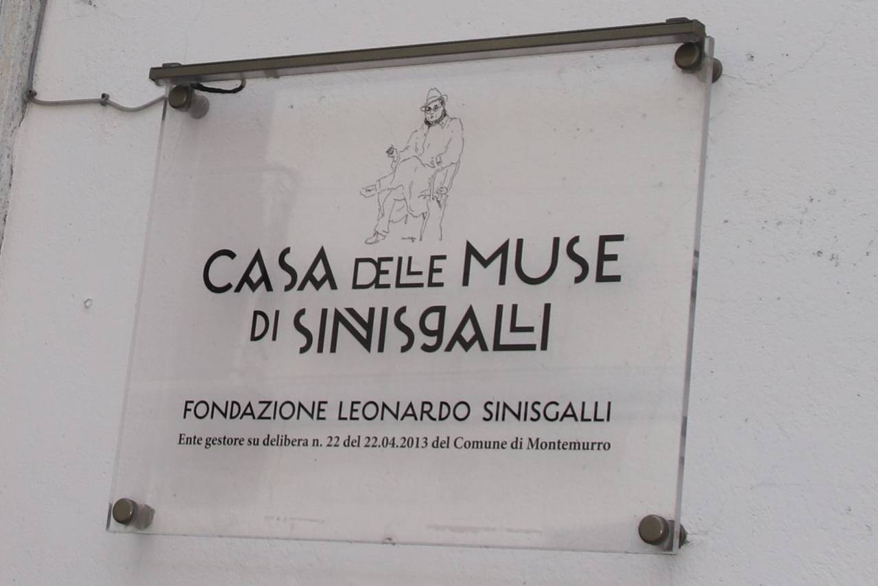 Ingresso della Casa delle Muse dedicata a Leonardo Sinisgalli a Montemurro