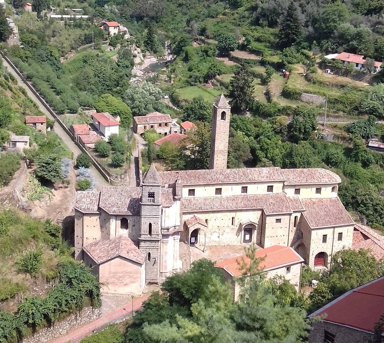 Chiesa Vecchia dei Santi Pietro e Paolo in Piazza Santo Spirito a Ceriana