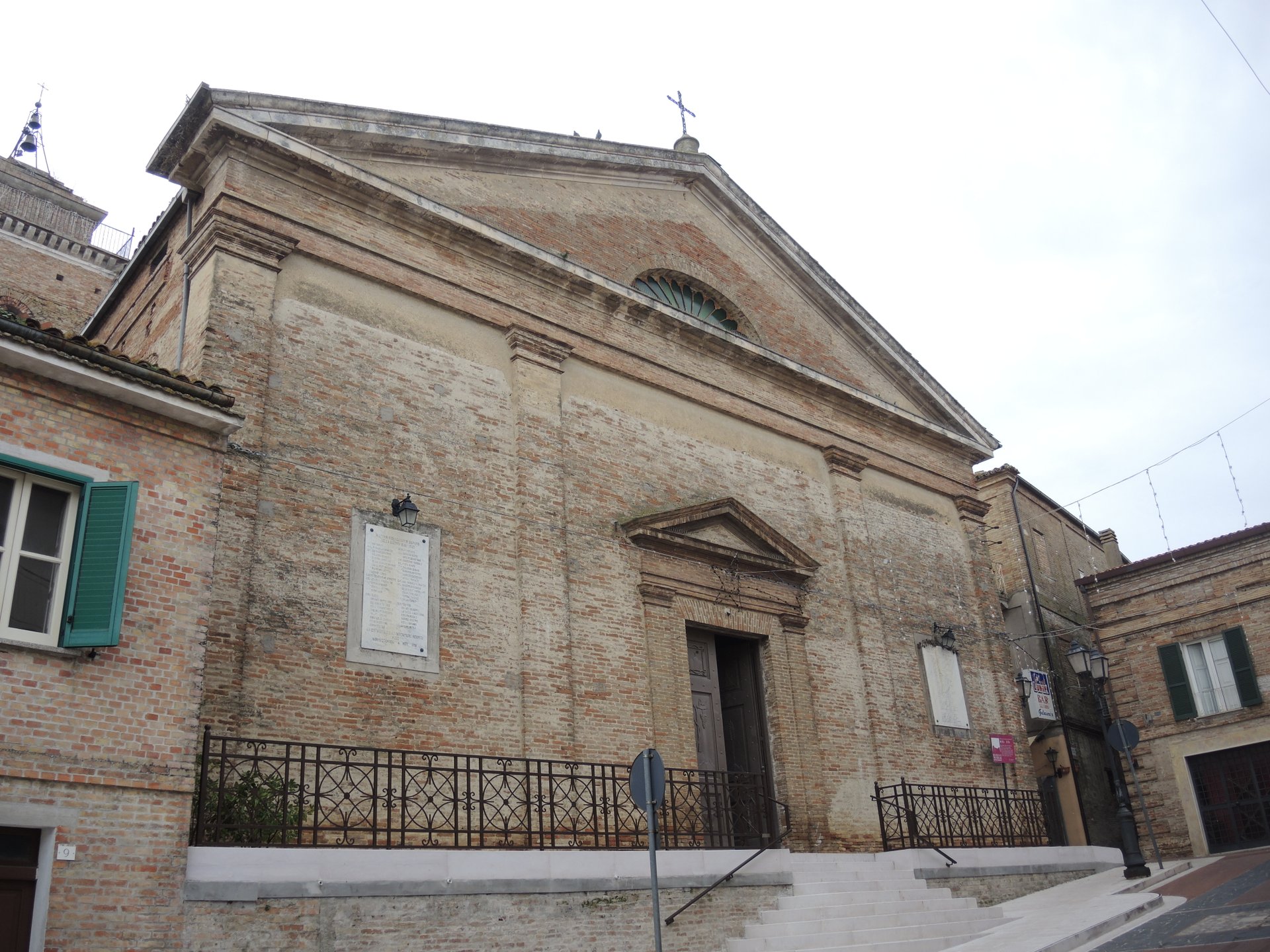 Facciata della chiesa Madre di San Giovanni Battista a Monteodorisio