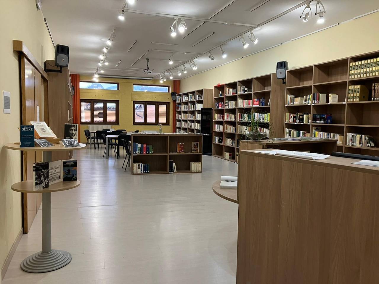 Bibliomediateca Comunale Nicola Basile nel centro storico di Viggiano