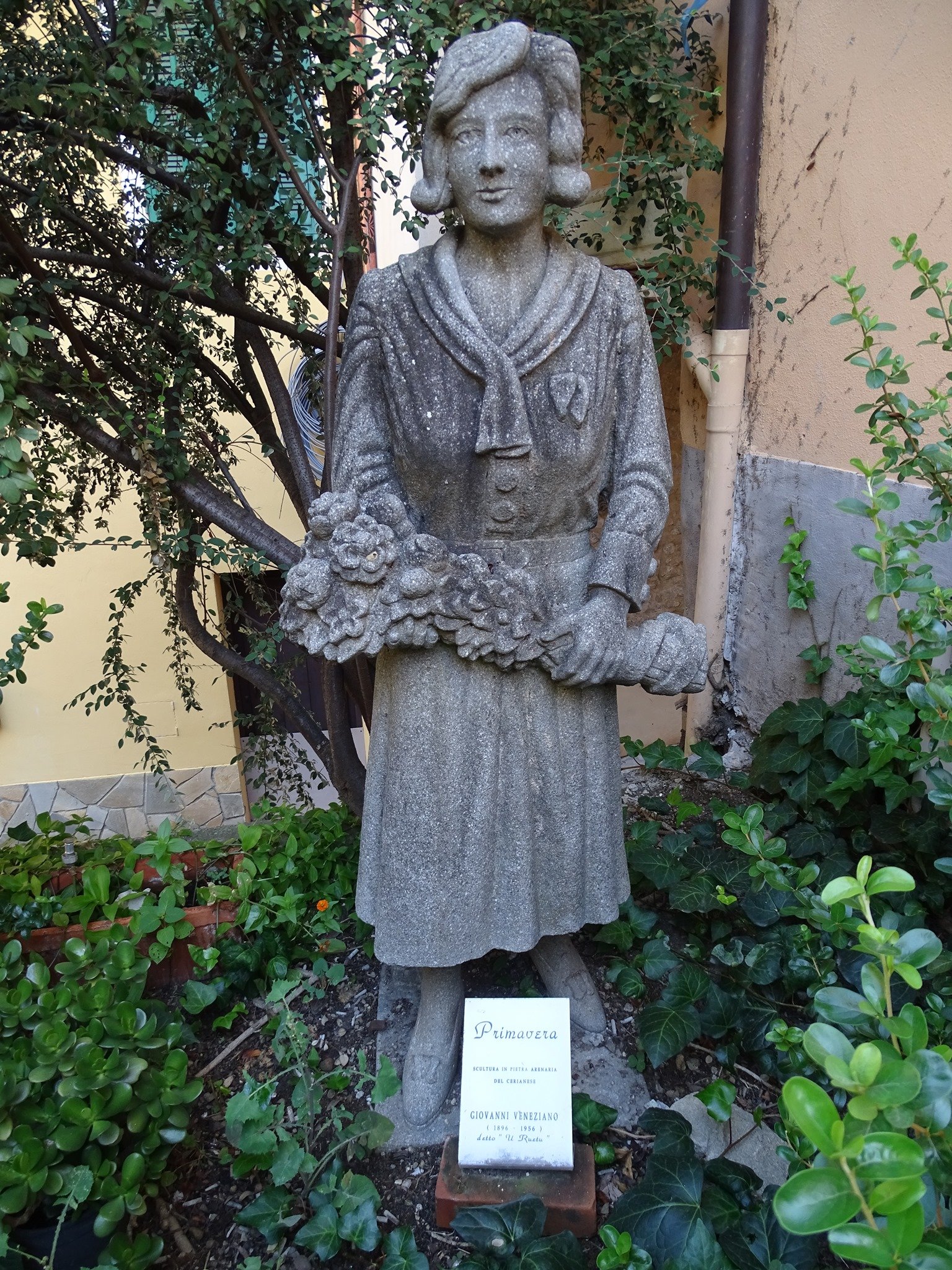 Scultura La Primavera di Giovanni Pietro Veneziano a Ceriana