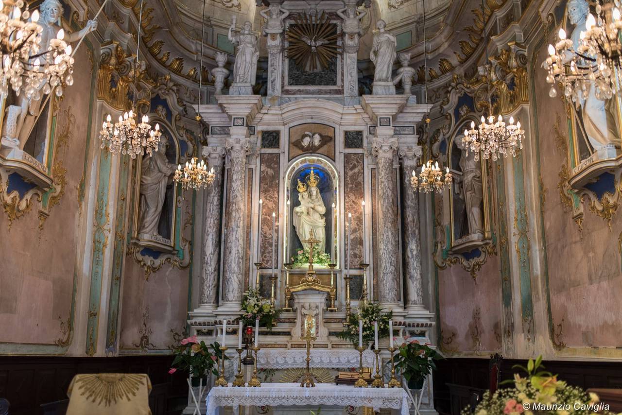 Santuario della Madonna della Villa immerso nella Valle Armea a Ceriana