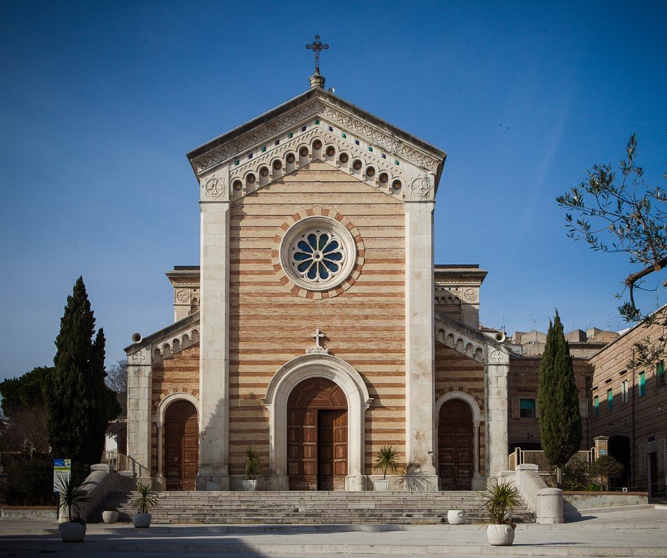 Facciata del Santuario della Madonna delle Grazie a Monteodorisio