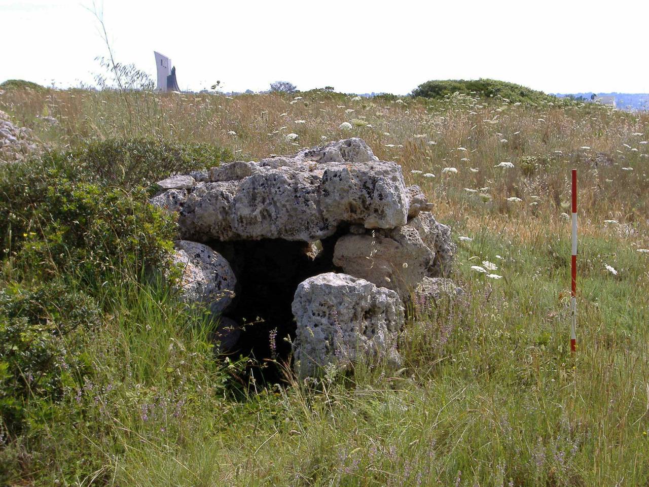 Dolmen Argentina-Graziadei - Monumento Megalitico