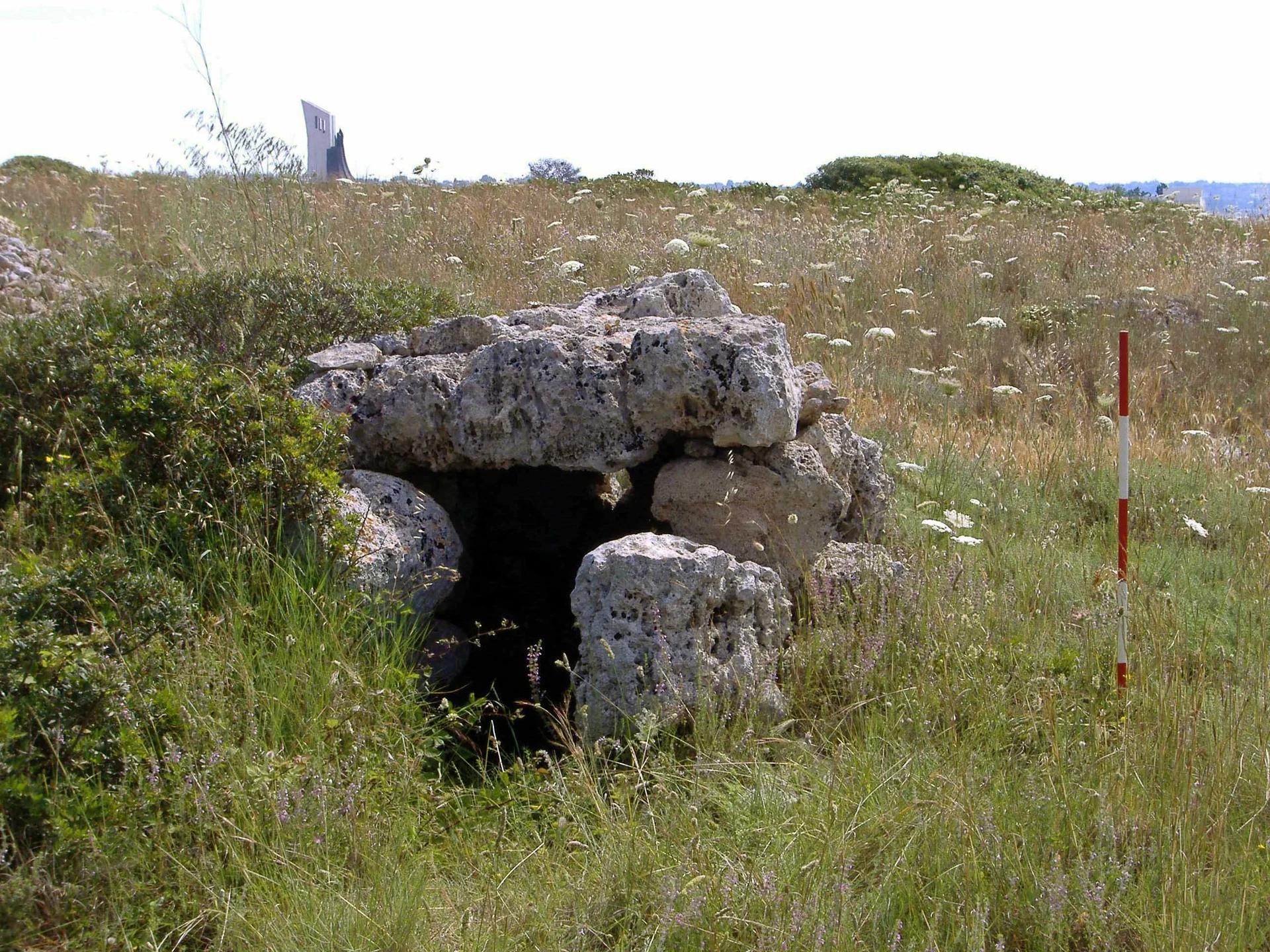 Dolmen Argentina-Graziadei - Monumento Megalitico