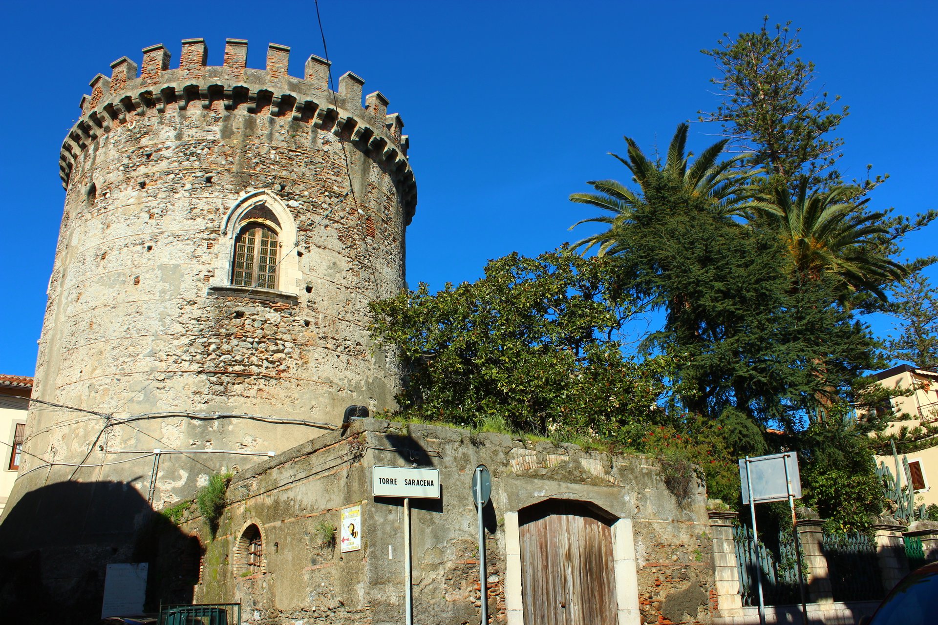 Torre Sollima o Ficara