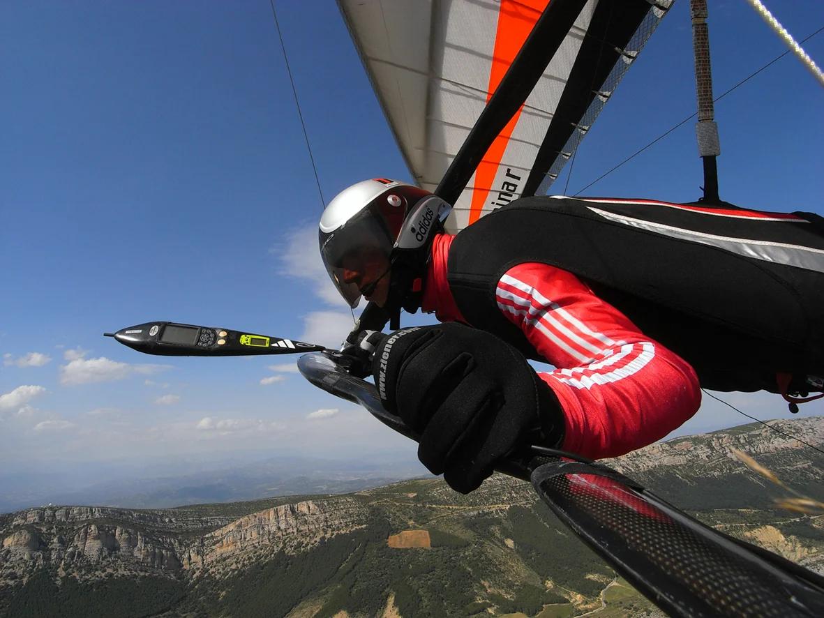 Locandina Fassa Fly Expo - Fiera dedicata al volo libero a Campitello di Fassa (Trento)