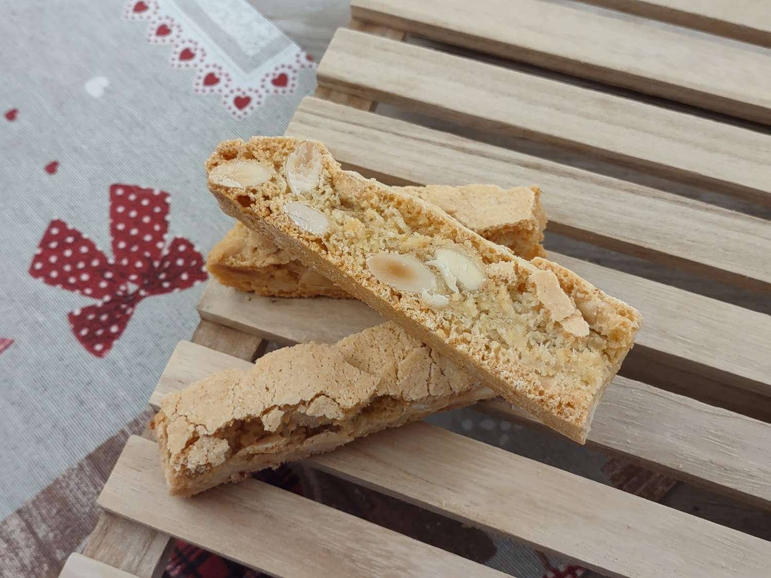 Tozzetti con uova e mandorle - 250 g