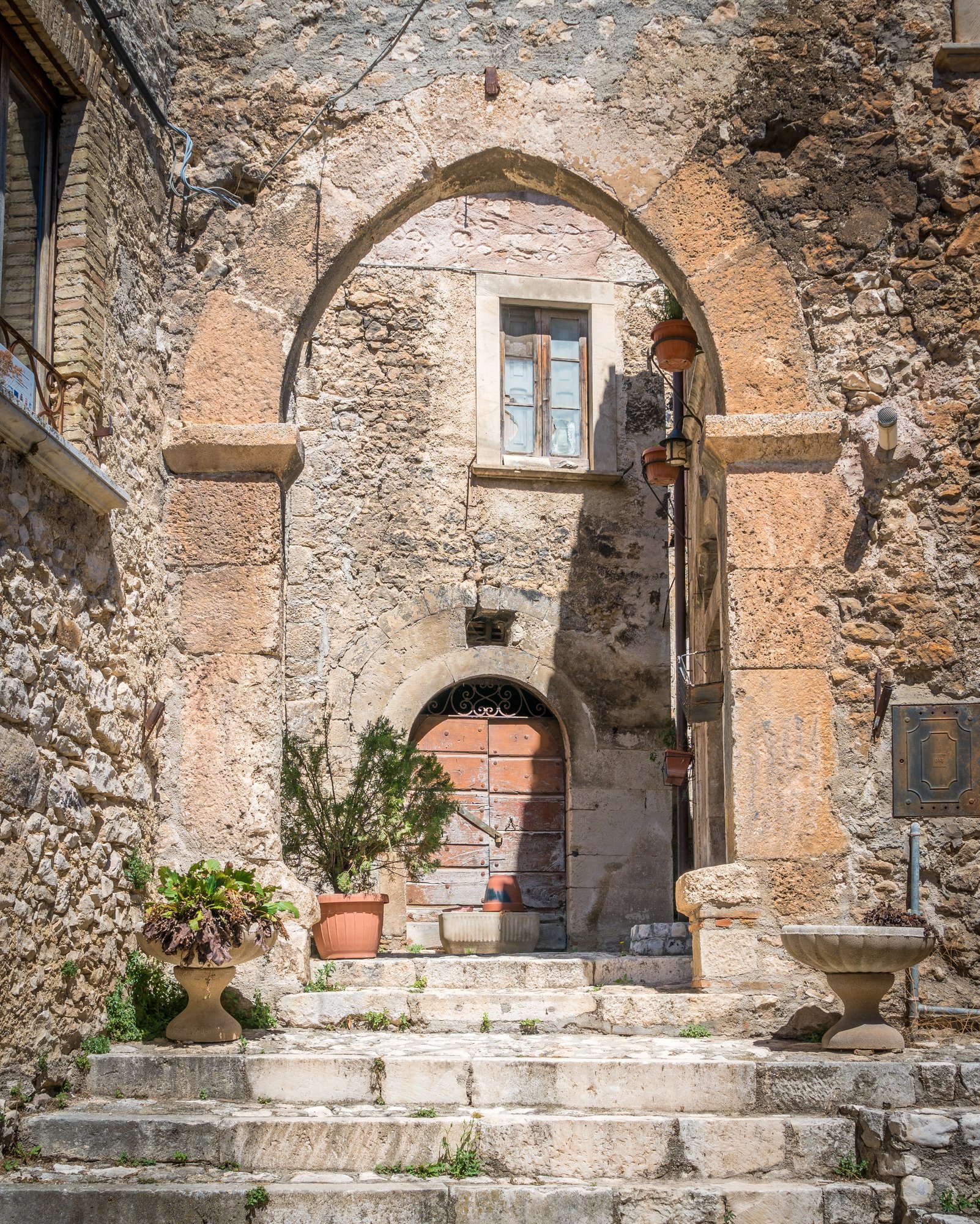 Porta San Pelino a Navelli